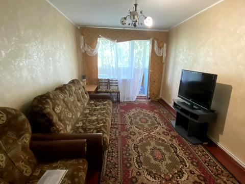 квартира за адресою Космонавтів вул., 8