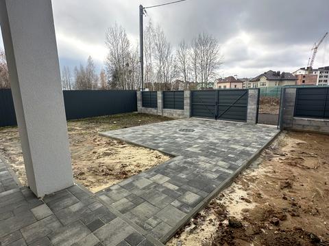 будинок за адресою Успішна