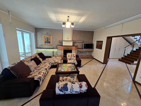 будинок за адресою с. Лебедівка, Набережна вул.