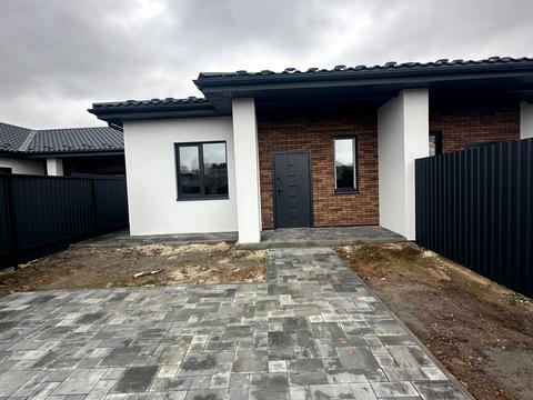 дом по адресу Успішна