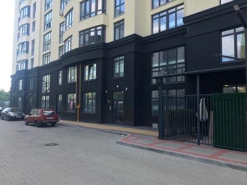 комерційна за адресою Івана Богуна вул., 1