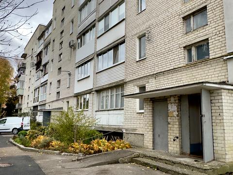 квартира по адресу Александра Олеся ул., 11