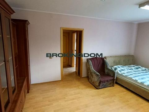 квартира по адресу Декабристов ул., 4б