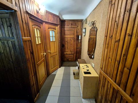 квартира за адресою Київ, Чорних Запорожців вул. (Петра Запорожця), 8-В