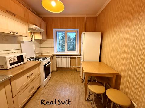 квартира за адресою Ґарета Джонса вул. (Сім'ї Хохлових), 1