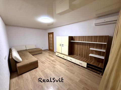 квартира за адресою Ґарета Джонса вул. (Сім'ї Хохлових), 1