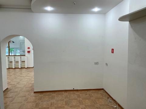 комерційна за адресою Білоруська вул., 9