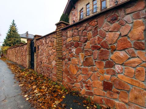 будинок за адресою Сонячна вул., 3