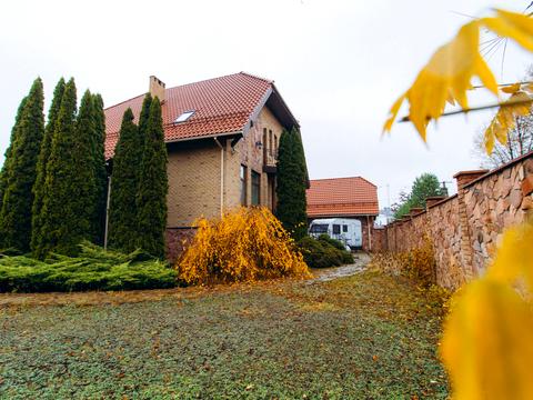 будинок за адресою Сонячна вул., 3