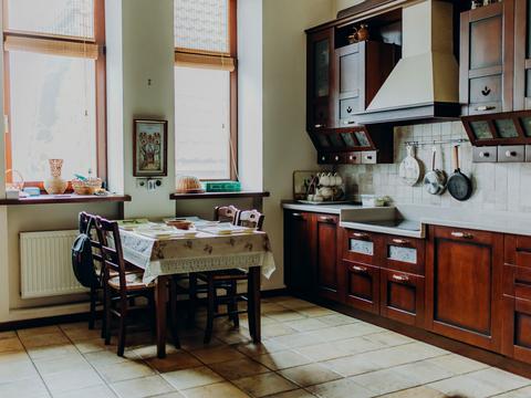 будинок за адресою Сонячна вул., 3