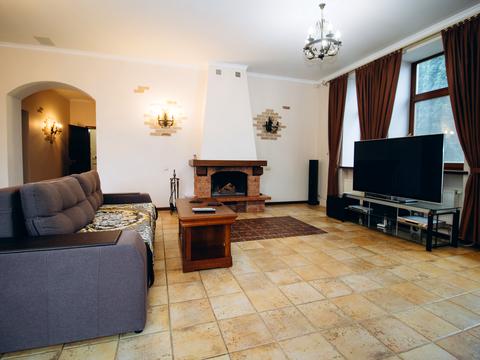 будинок за адресою Сонячна вул., 3