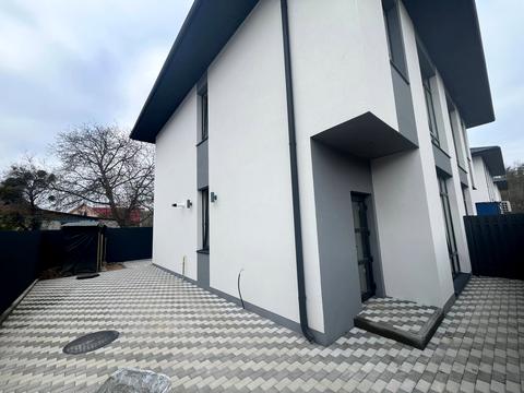 будинок за адресою Івана Багряного вул.