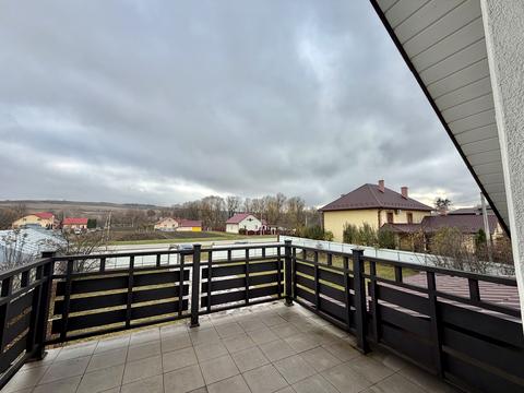 будинок за адресою Головна