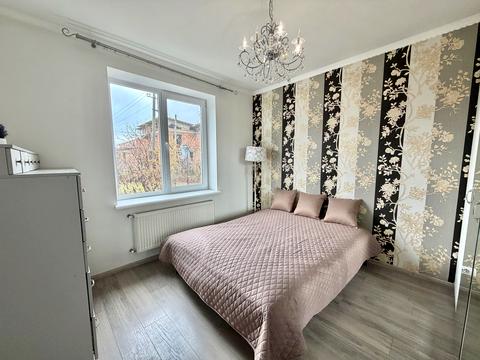 будинок за адресою Головна