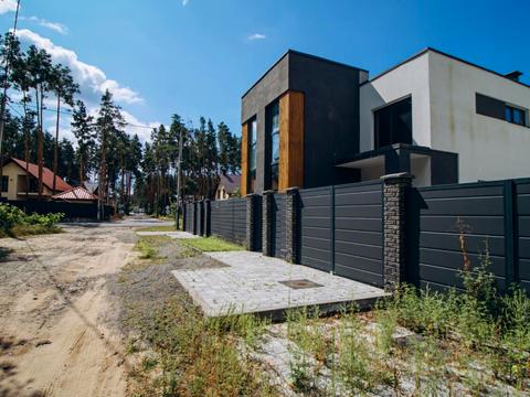 дом по адресу Институтская ул. (Артема)