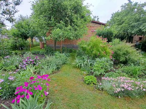 будинок за адресою Садова