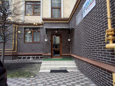 комерційна за адресою Західна вул., 12