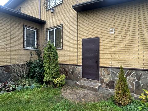 будинок за адресою Центральна 3, 39