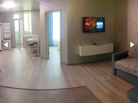 квартира за адресою Довбуша, 8б