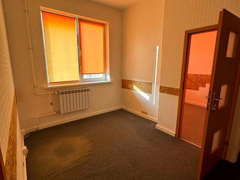 коммерческая по адресу Бехтеревский пер., 4-В