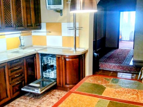 квартира за адресою Василя Верховинця вул., 10