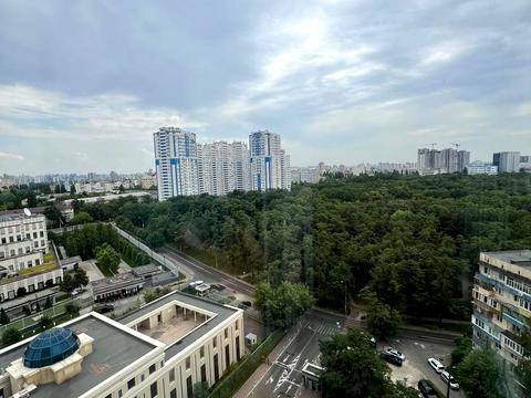 квартира за адресою Авіаконструктора Ігоря Сікорського вул. (Танкова), 4-Б