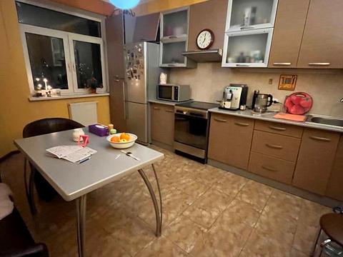 квартира по адресу Александра Мишуги ул., 2