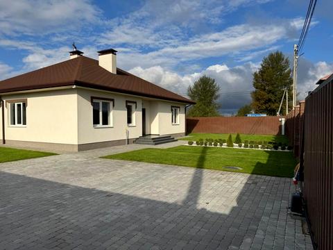 будинок за адресою успішна, 4