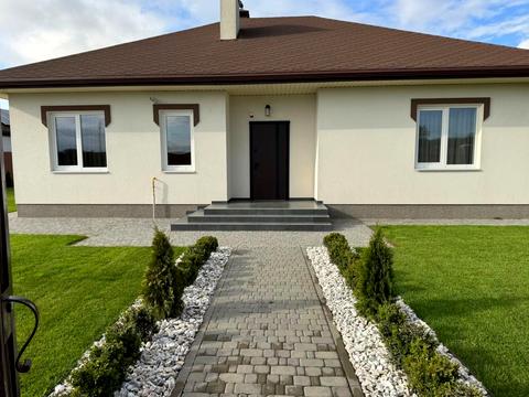 будинок за адресою успішна, 4