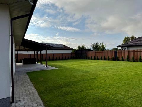 будинок за адресою успішна, 4