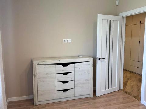 будинок за адресою успішна, 4