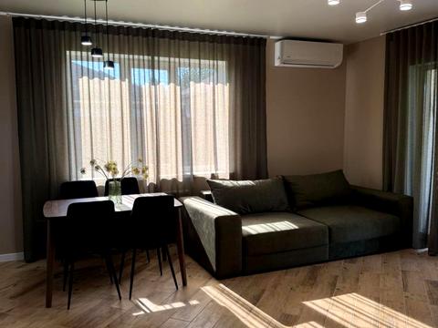 будинок за адресою успішна, 4