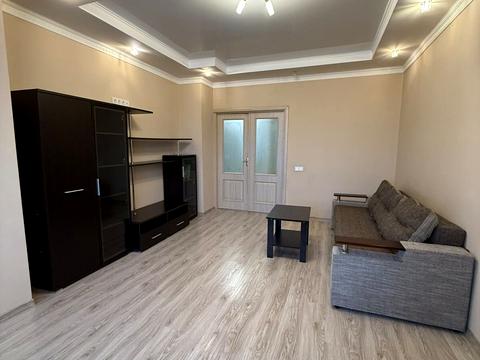 квартира за адресою Богдана-Ігора Антонича вул., 5