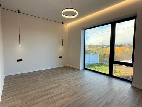 дом по адресу Світанкова ул., 13