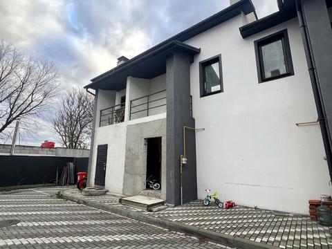 дом по адресу Богдана Хмельницкого ул., 1Є