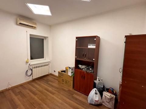 комерційна за адресою Січових Стрільців вул. (Артема), 63