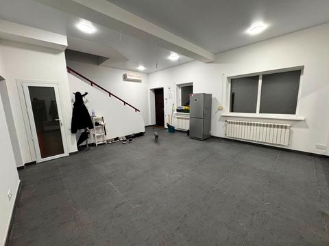 комерційна за адресою Січових Стрільців вул. (Артема), 63