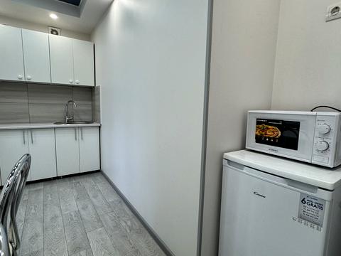 комерційна за адресою Київ, Саксаганського вул., 88