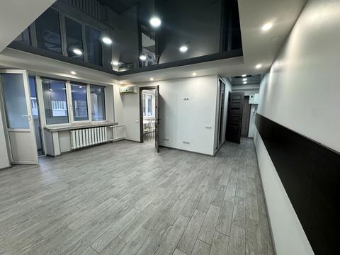 комерційна за адресою Київ, Саксаганського вул., 88