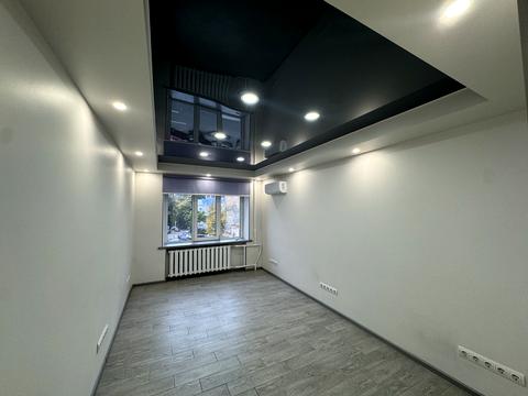 комерційна за адресою Київ, Саксаганського вул., 88