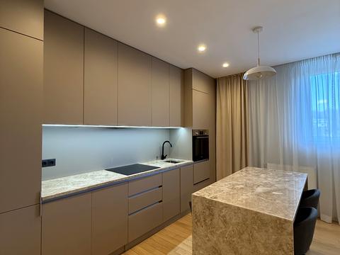 квартира по адресу Топольна, 4