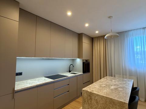 квартира по адресу Топольна, 4