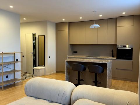 квартира по адресу Топольна, 4