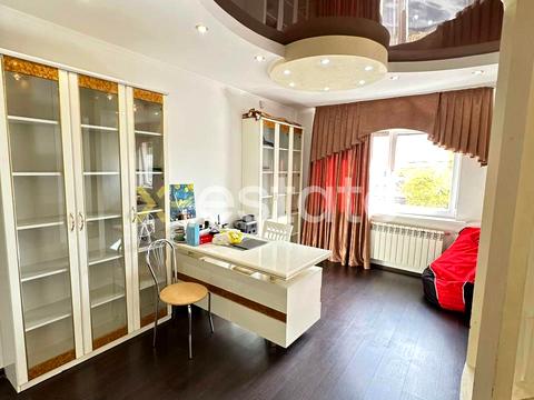 дом по адресу Сечевых Стрельцов ул. (Артема), 63