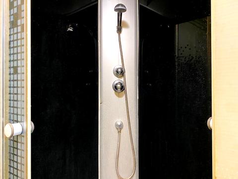 квартира по адресу Дмитрия Яворницкого просп. (Карла Маркса), 8