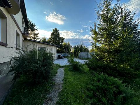 будинок за адресою Вишнева вул., 3