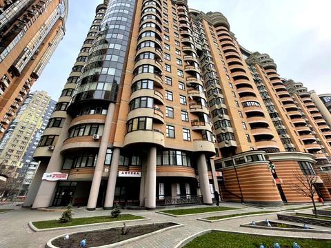 комерційна за адресою Старонаводницька вул., 13