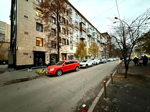 комерційна за адресою Євгена Гуцала пров. (Кутузова), 3