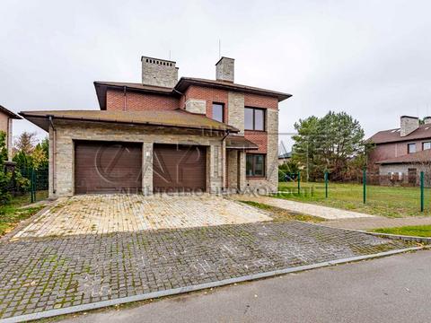 будинок за адресою Лісова вул.