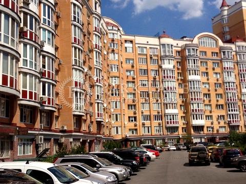 комерційна за адресою Володимира Івасюка просп. (Героїв Сталінграду), 4